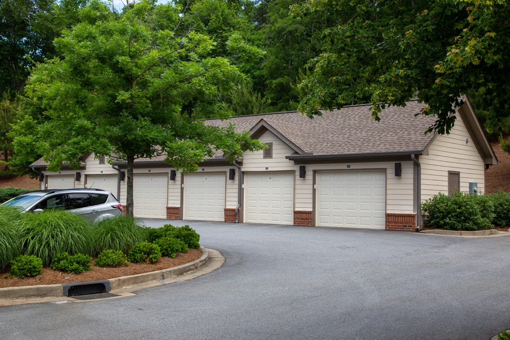 Legacy At Walton Bluegrass Apartments, 1655 Oak Farm Dr, Alpharetta, GA